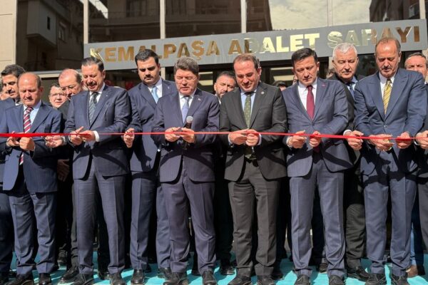 Kemalpaşa Adalet Sarayı açıldı… İzmir’... Kemalpaşa Adalet Sarayı açıldı… İzmir’...