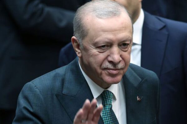 Demirtaş sorusuna yanıt: Yargı ne derse uyarız Demirtaş sorusuna yanıt: Yargı ne derse uyarız