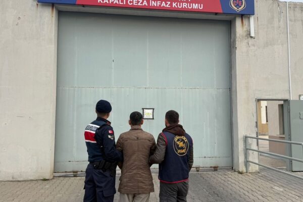 51 yılla aranan firari yakalandı! 51 yılla aranan firari yakalandı!