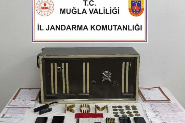 Muğla’da tefeci operasyonu: 4 gözaltı Muğla’da tefeci operasyonu: 4 gözaltı