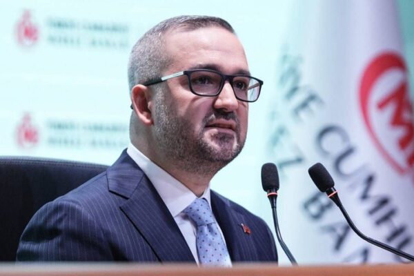 Merkez Bankası Başkanından asgari ücret açıklaması Merkez Bankası Başkanından asgari ücret açıklaması