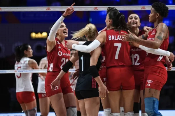Filenin Sultanları finalde: Rakip Brezilya!